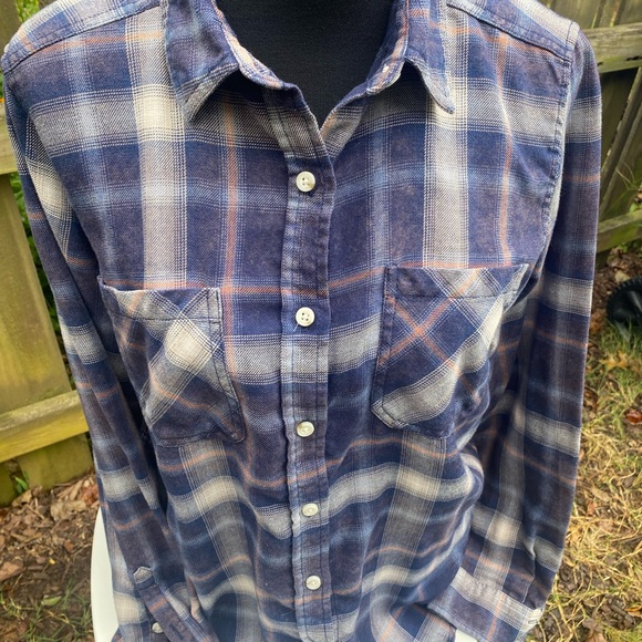 MOSSIMO BOYFRIEND FLANNEL SHIRT | NAVY & WHITE | FADED GRUNGE STYLE BUTTON-UP - Picture 3 of 8